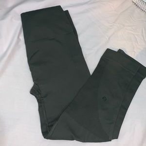 Dark Green Crop Lululemon Legging!